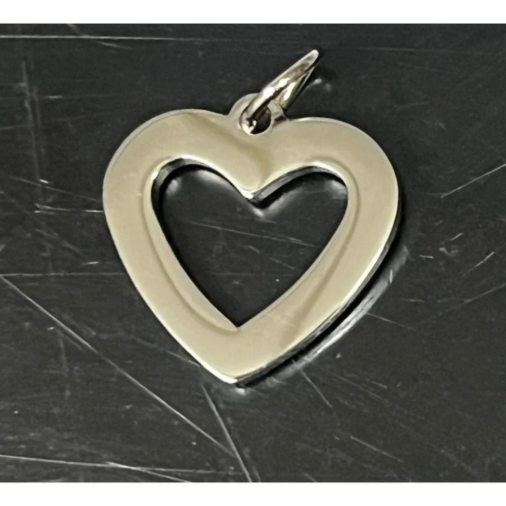 Heart Charm Women‎ OS Silver Turquoise Excellent Open Heart Beaded